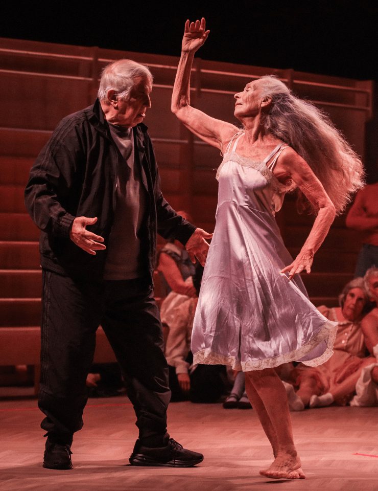 出典の画像 — A ESTA HORA, NA INFÂNCIA NEVA | VICTOR HUGO PONTES E COMPANHIA MAIOR