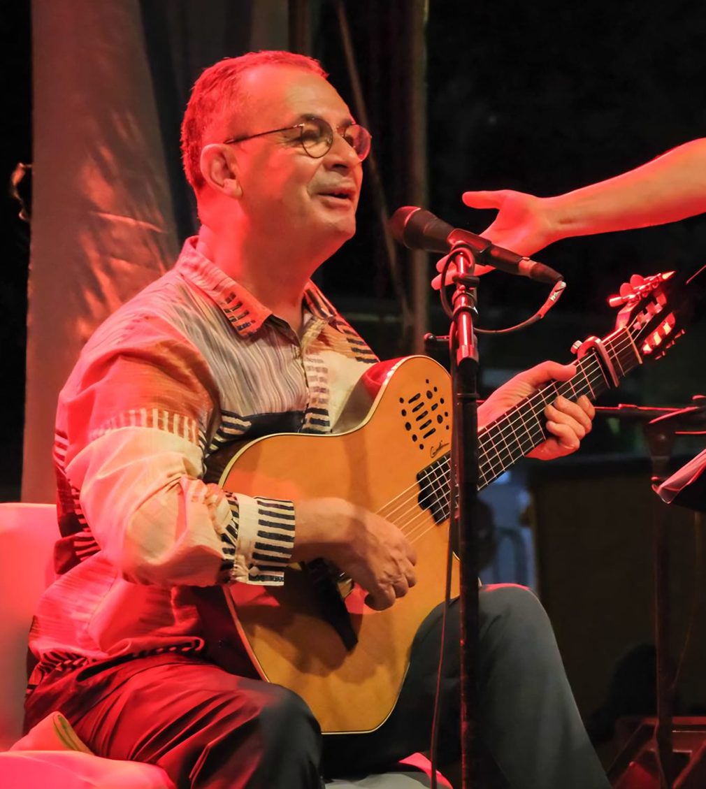 Imagem da fonte — Aníbal Raposo canta Poetas da Lusofonia