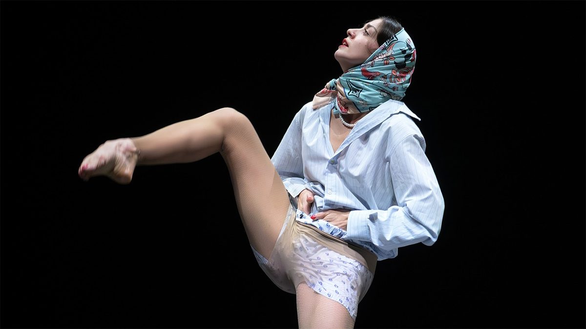 Image de la source — Aterballetto no MAM: MicroDanze. Além dos limites do palco