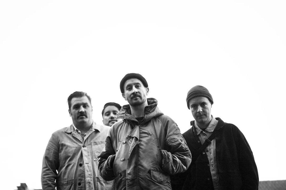 Bild der Quelle — And So I Watch You From Afar + Caspian + Otay:onii