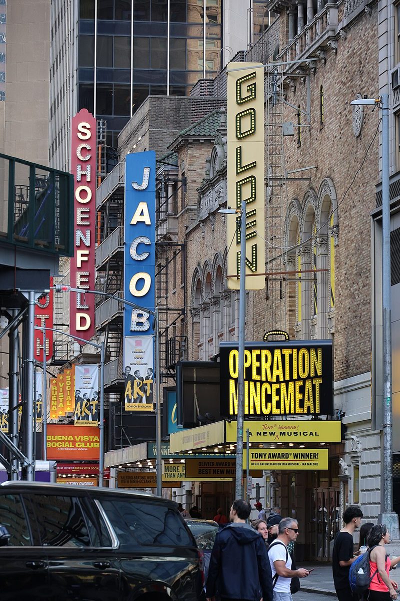 Source image — Two Strangers (Carry a Cake Across New York) — Broadway – Longacre Theatre