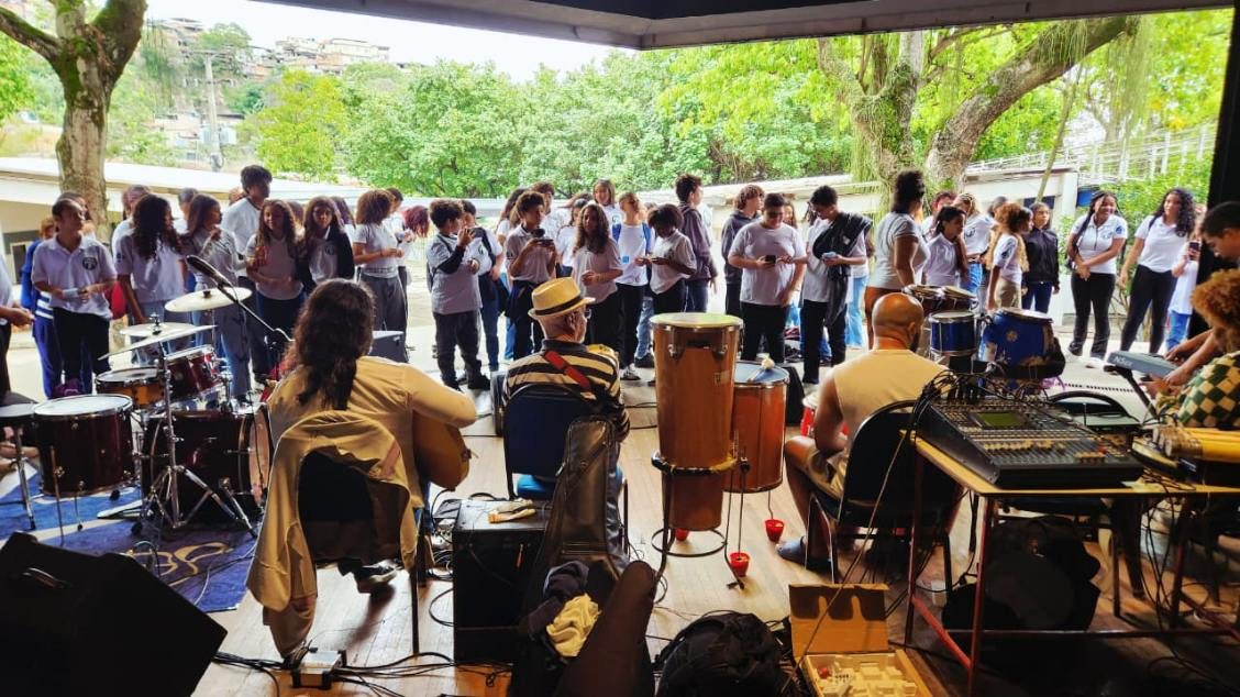 Source image — Jefferson Placido e a Música Clássica do Subúrbio no Café com Jazz