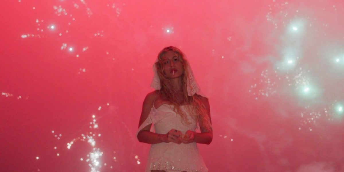 Imagem da fonte — Slayyyter WOR$T GIRL IN THE WORLD TOUR + Kalika