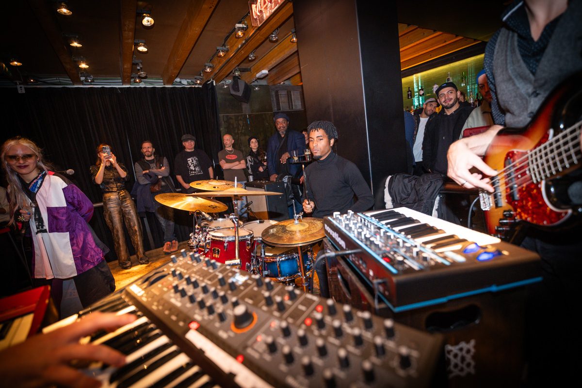 Source image — World Groove Session