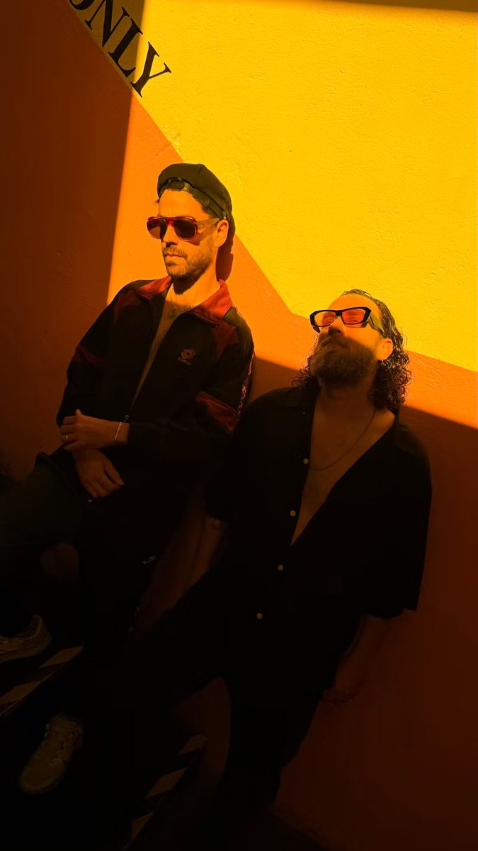출처 이미지 — Red Axes