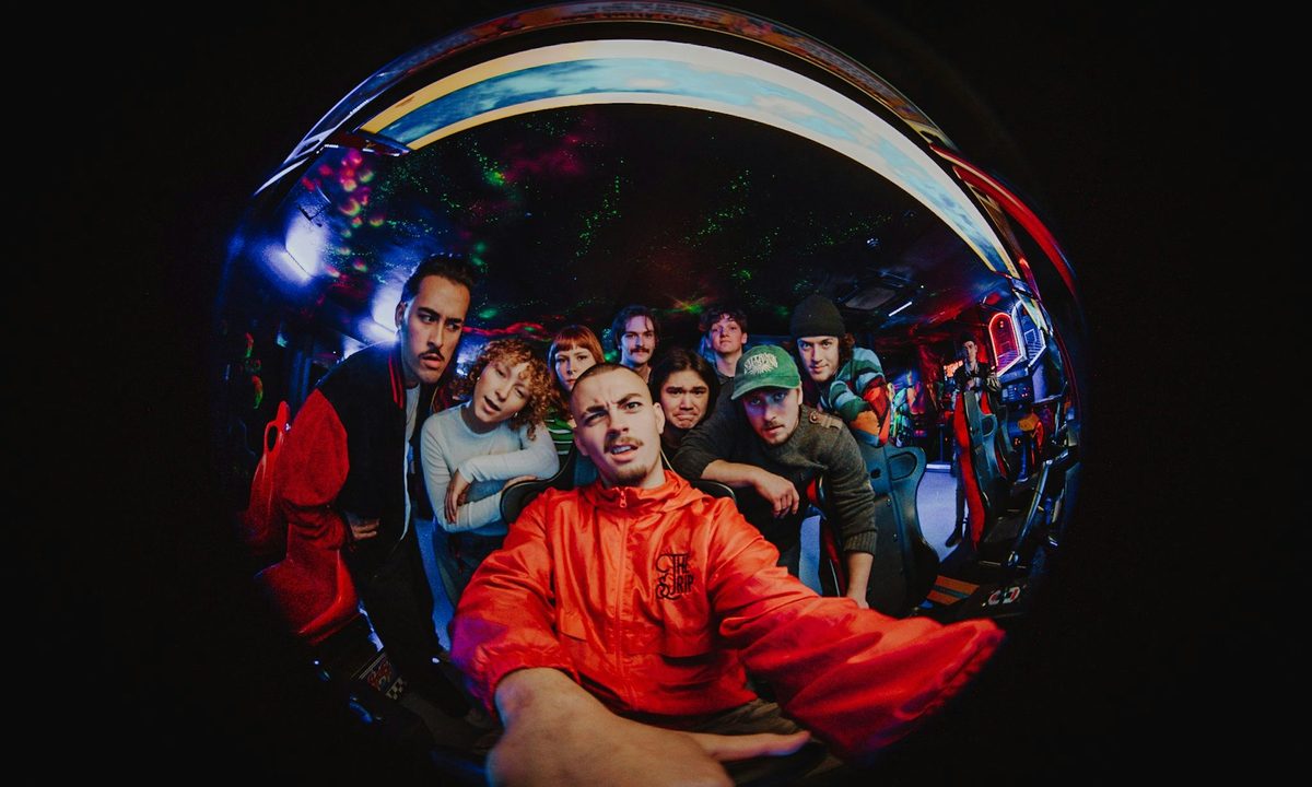 Bild der Quelle — Technicolour Steam Train LIVE!