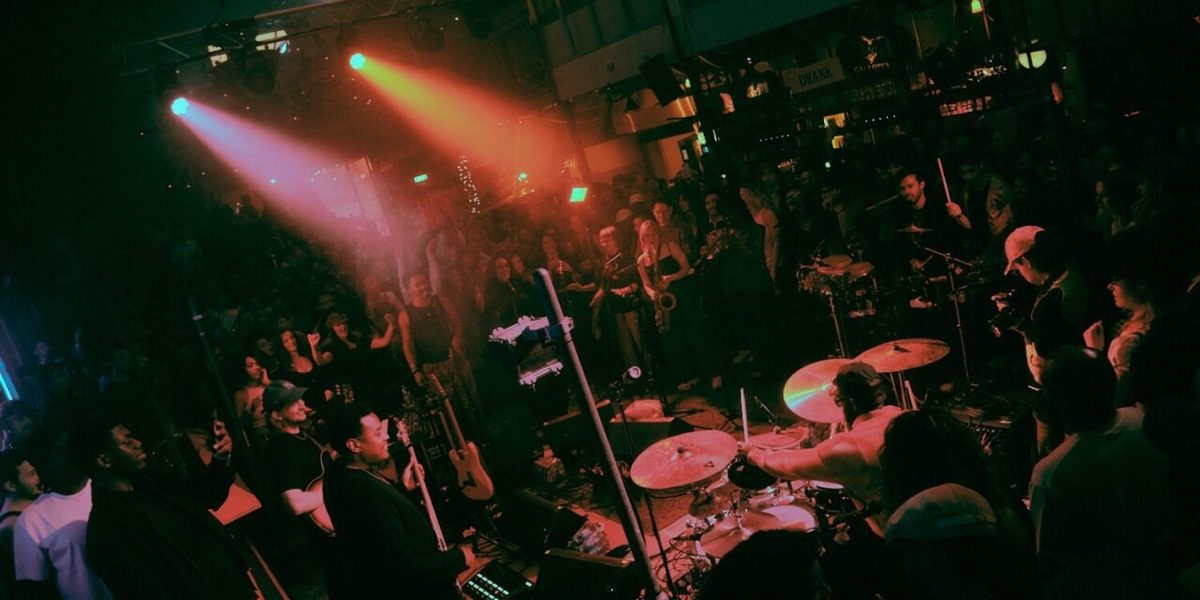 Image de la source — Super-Sonic Jam invites VOLTA Brussel: led by Diana Sidibé