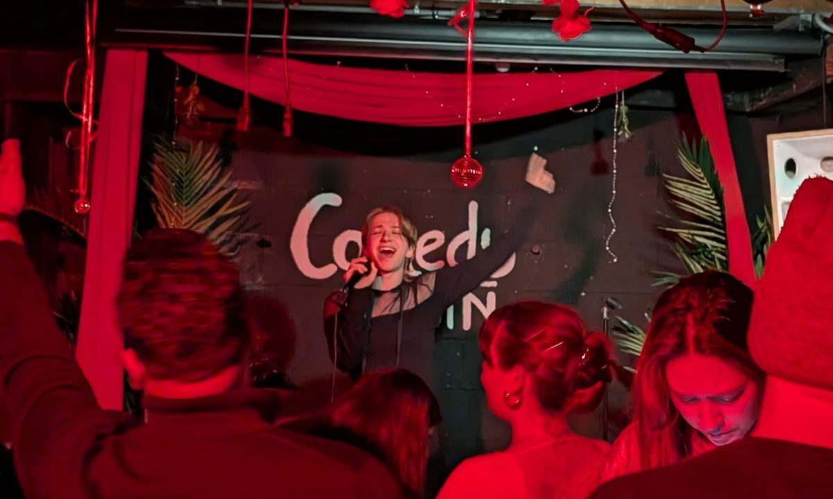 Imagen de la fuente — SUNDAY Basement Karaoke Night