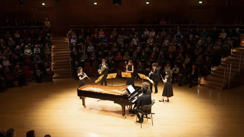 Imagem da fonte — ACADEMY CONCERT