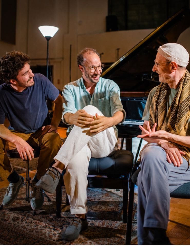 Imagem da fonte — Júlio Resende Trio Ibérico . Ponte Ibérica, Puente Iberico