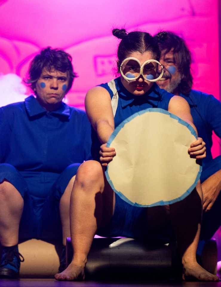 出典の画像 — Roda-Viva (A Menina e o Círculo)